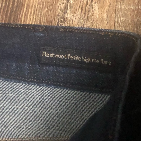 Citizens of Humanity Fleetwood Petite High Rise Flare Jeans Women's 29 Dark Wash - Picture 3 of 8
